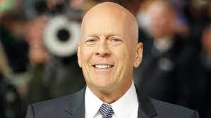 Bruce Willis aphasique : les stars apportent leur soutien à l'acteur et à  sa famille | CNEWS