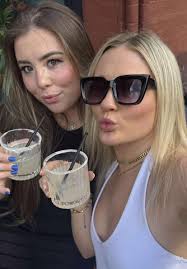 Yesterday I met with the lovely Lisa Storer at the Crowne Plaza Nottingham,  I had given her a brief in relation to our welcome drinks for the ball… So  today… I can