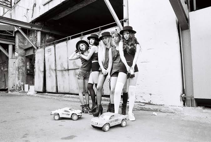 images?q=tbn:ANd9GcQb1Gay5sFIQNLHs6J0pnHbG3_nRGZh7EIRpw&usqp=CAU