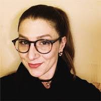 Leigh Layman's Instagram, Twitter & Facebook