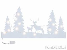 Decorazioni natalizie per finestre addobbi fai da te colla al caldo fiocchi di neve trasparenti realizzati decorare finestre regali albero tutorial foto. Decorazione Per Finestre Con Led Feste Regali Babbo Di Natale Fan Di Lidl