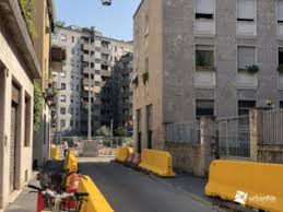 Nel 1924 si decise dunque di dedicare questa a braccio da montone, nome con cui era noto il condottiero andrea fortebraccio (perugia. Milano Borgo Degli Ortolani Via Braccio Da Montone 6 Urbanfile Blog