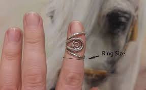 Lateral Deviation Finger Splint For Arthritis Etsy In 2021 Textured Ring Ring Size Silver