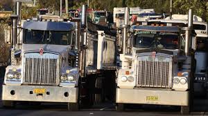 Wareing confirmed the truck driver was wearing a seatbelt. Nsw Covid Truck Convoy Protest At New Lockdown Restrictions Closing Building Sites Daily Telegraph