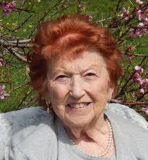 Vicki Lawson's Instagram, Twitter & Facebook