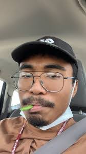 Kyle Kinard's Instagram, Twitter & Facebook