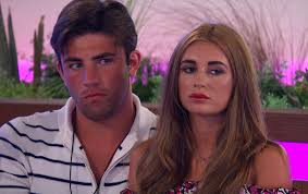 She is going to meet her exboyfriend from university.page 21 exercise 3a 1 i'm going to teach english to young children.2 how long are you going to be there for?3 it's winter in australia now, so it's going to be quite cold. Dani Dyer Says She Ll Never Do Another Reality Tv Series With Jack Fincham After His Cocaine Shame
