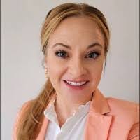 Alisha Hull's Instagram, Twitter & Facebook