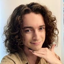 Kay Reilly's Instagram, Twitter & Facebook