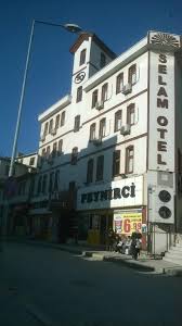 Apartman altında fırın çalıştıran fırıncı esnafı bu şekilde devam edecek ama bu işi bıraktığı zaman işyeri de fırın özelliğini kaybedecek. Selam Hotel Beypazari Turkiye Otel Yorumlari Tripadvisor