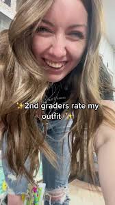 Students Roast Teacher Outfit