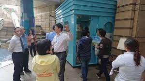 統一夢時代百貨引進獨立吸菸室是全國創舉 經專家學者評選認定是室內空品特優場所 記者陳文嬋翻攝 kaohsiung hard hat