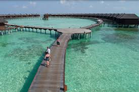 Maybe you would like to learn more about one of these? Menikmati Resor Di Maldives Cuma Rp 2 Juta An Bisa Halaman All Kompas Com