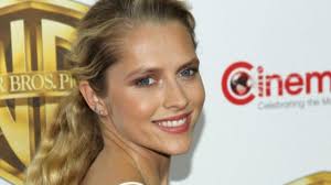 She has earned a big part of her net worth because of her career as an actress, but she is also known as. Teresa Palmer Biography Husband Mark Webber Age Height Networth Height Salary