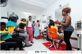 Maybe you would like to learn more about one of these? Salon De Coiffure Afro En Afrique Notre Selection D Adresses Incontournables Setalmaa