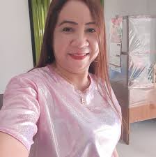 The DLSU Lady Spikers with Miss Claudia Cojuangco, Cong Jaime Cojuangco and  Doña Gretchen Oppen Cojuangco.