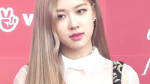 Roseanne park (born 11 february 1997), better known by the mononym rosé (korean: Park Chae Young Rose Body Measurements Height Weight Bio