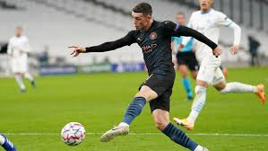 Another six minutes and the tie was as good as over as phil foden burst forward through the middle of the gladbach half before sending a disguised through ball to gundogan who took one touch before placing a low shot inside the left. Uefa Champions League Scores Man City Liverpool Atletico Win Real Madrid Claw Back From Two Goal Deficit Cbssports Com