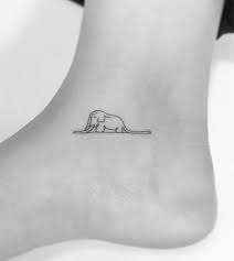 19 Beautiful Tattoo Designs Every Minimalist Will Love Black Ink Tattoos Tattoos Tattoo Models