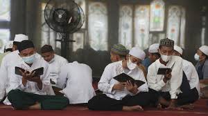 Senin, 11 mei 2020 12:07 wib tweet Malam 29 Ramadhan Ini 7 Amalan Untuk Sambut Lailatul Qadar