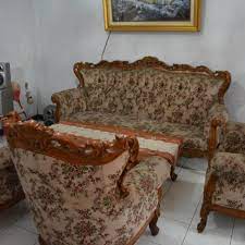 Dekoruma menyediakan aneka sofa dan kursi untuk ruang tamu atau ruang keluargamu. Terjual Jual Sofa Ruang Tamu Bahan Kayu Jati Gratis Ongkir Kaskus
