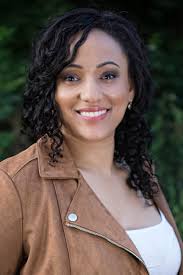 Simone Mcintyre's Instagram, Twitter & Facebook