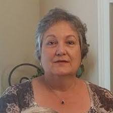 Eva Horne's Instagram, Twitter & Facebook