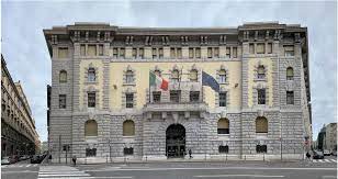 Cassa di trento, lavis, mezzocorona e valle di cembra. Palazzo Della Banca D Italia Trieste Wikipedia