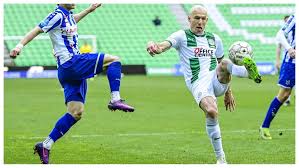 Arjen robben, произношение ˈɑrjən ˈrɔbən) — нидерландский футболист, вингер. Robben Returns To Action After 175 Days Good To Be Back Marca
