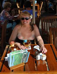 flashing tits in restaurant pics - Public Nudity and Flashing |  FlashingJungle.com