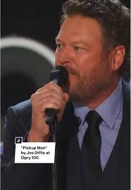 Mike Michell's Instagram, Twitter & Facebook