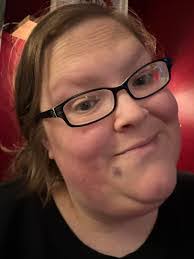 Amber Prater's Instagram, Twitter & Facebook