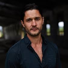 Ronald Hofer's Instagram, Twitter & Facebook