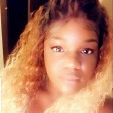 Ariel Ponder (@arielbaby9)