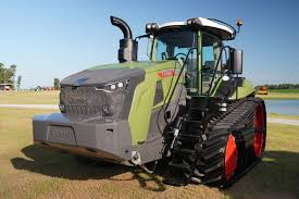 Nicolas, constructeur français de véhicules spéciaux et de solutions pour le transport lour vient de sortir le tracteur le plus puissant du monde Les Tracteurs Les Plus Puissants Au Monde Le Bulletin Des Agriculteurs