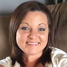 Karrie Powers's Instagram, Twitter & Facebook