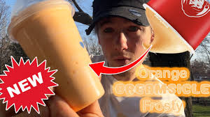 🍊😋 Wendy's Orange Dreamsicle Frosty Review