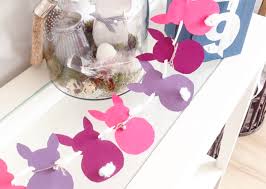 Ein osterkranz lässt sich mit den vorlagen ganz einfach und individuell zusammenstellen. Osterdeko Basteln Mit Kindern 11 Ideen Zum Nachmachen Deko Hus