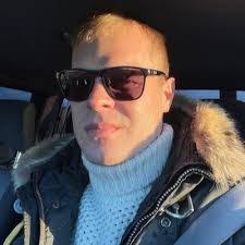 Tom Cave's Instagram, Twitter & Facebook