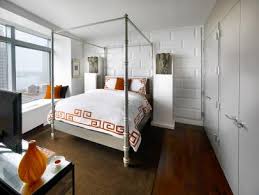 We've got some lovely small room design ideas to maximize space and prove tiny spaces can be stylish. 10 Designs For Small Bedrooms Hgtv