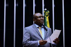 Información de la empresa foto lazaro sl. Vereador Irmao Lazaro Morre Por Complicacoes Da Covid Aos 54 Anos Poder360