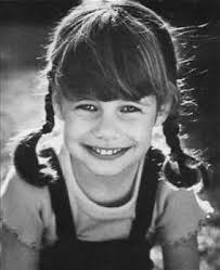 happy birthday Andrea Barber 🥳🎉🎈🎊🎁💚