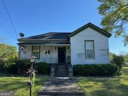 1118 Lake Ave, Griffin, GA 30223