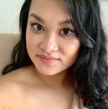 Amber Asaro's Instagram, Twitter & Facebook