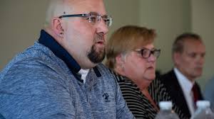 Clark County to pay $72,000 to man who feuded with deputy for weeks before  tense arrest