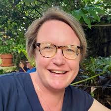 Sarah Lightner (@SarahJKLightner)