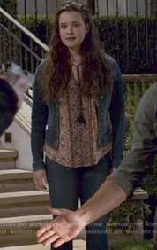 For 10 years , fans of jay asher's 13 reasons why have lived with one unalterable fact: Hannah Baker Outfits Fashion On 13 Reasons Why Katherine Langford
