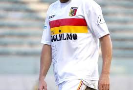 The official colors of the club are, since its foundation, yellow and red. Catanzaro Coperta Corta Anche Per Dionigi La Situazione Dei Giallorossi