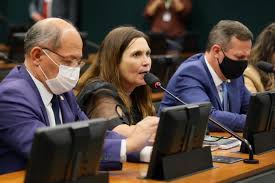 Ele prevê que, após o voto na urna eletrônica, a. Gzj07zdlrwlmgm