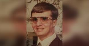 Larry Strode's Instagram, Twitter & Facebook